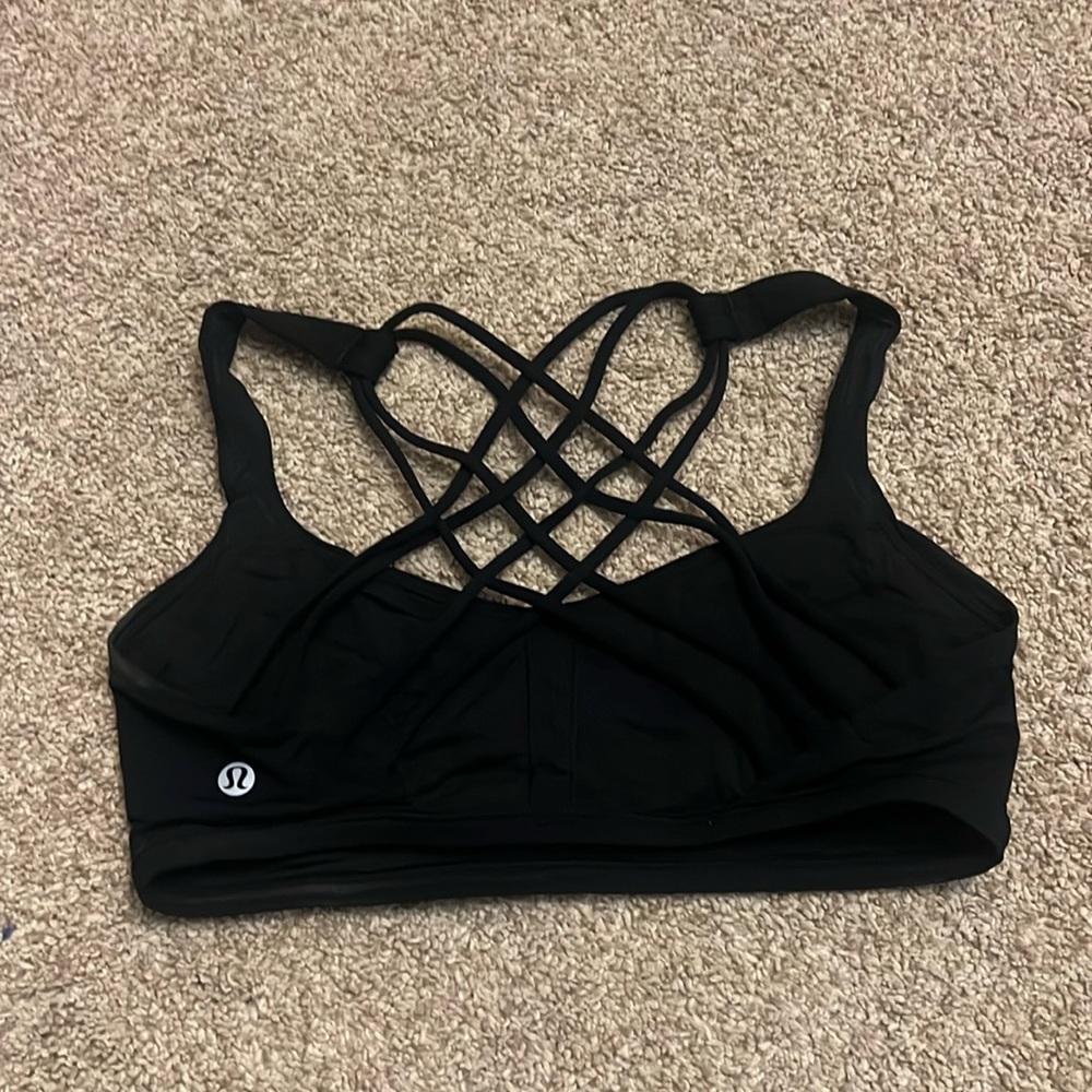 sports bra